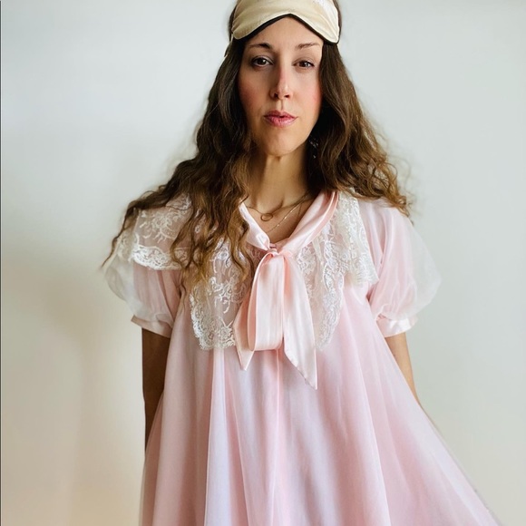 Vintage Other - Vintage Bed Coat